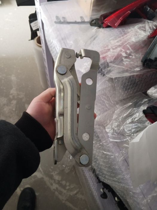 Kapot petlasi DongFeng EP 008| Шарнир капота Dongfeng EP 008