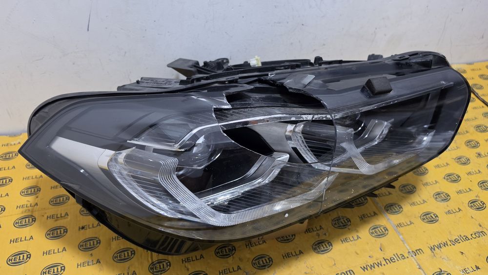 Far dreapta full led BMW X2 F39 facelift lci avariat spart 5A29E96