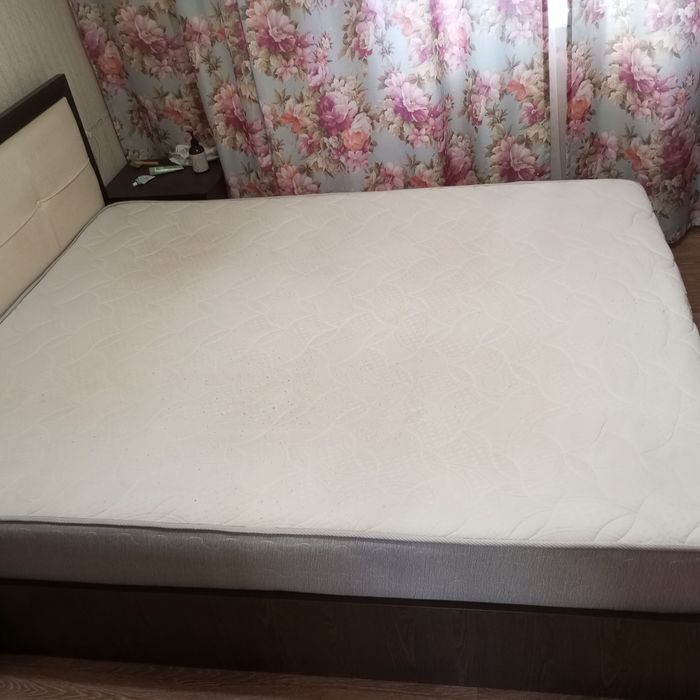 Продам матрац 10000тг