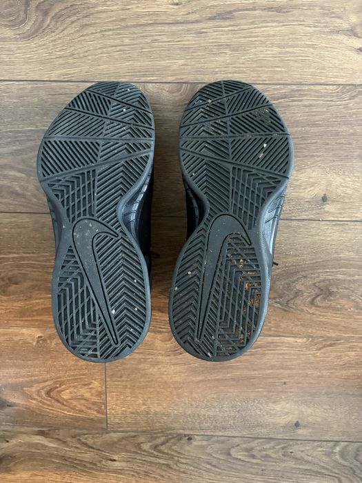 Adidasi Nike air visi pro 6.