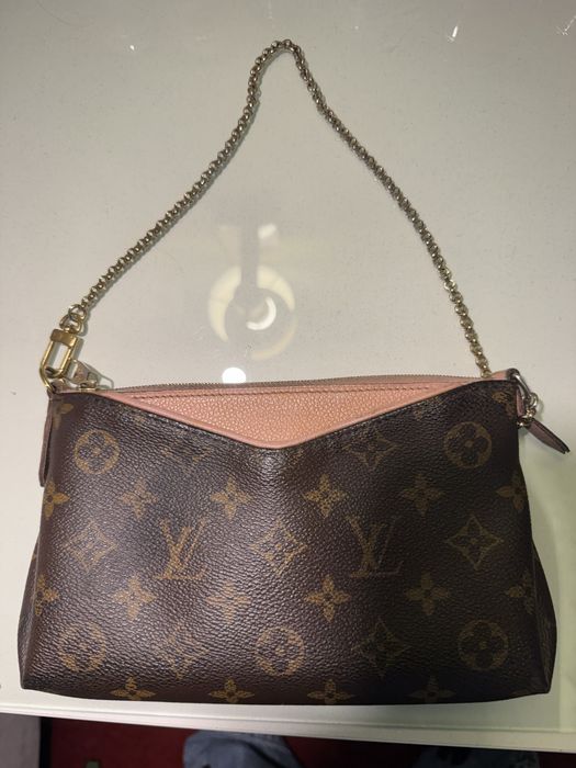 Оригинална чанта Louis Vuitton