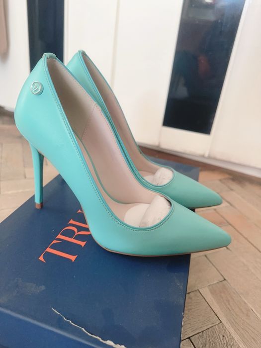 Обувки естествена кожа Trussardi, RAS,  пролет есен на ток 37 номер