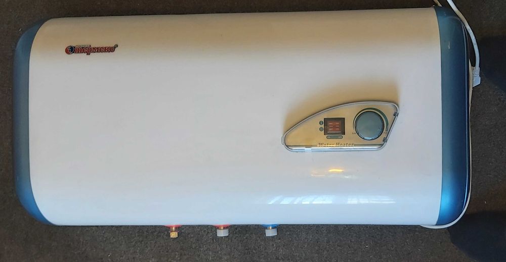 Продам водонагреватель Аристон - 50 литров.