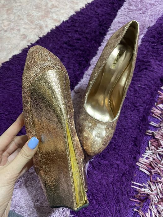 Продам Туфли