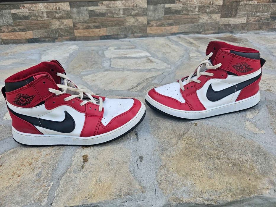 Кецове nike, levis много запазени