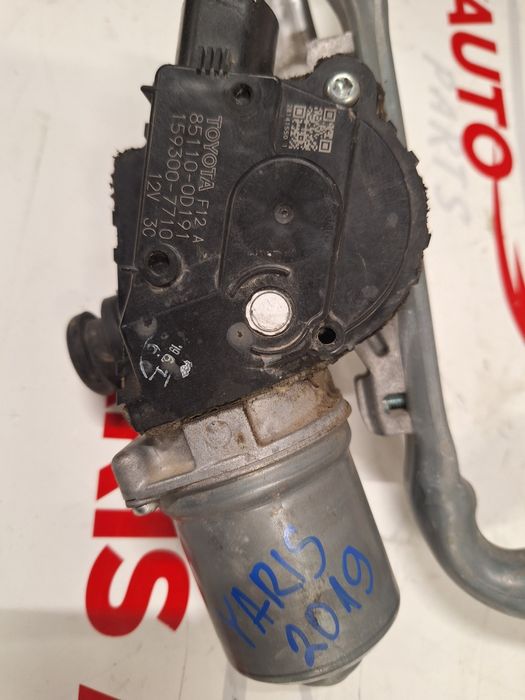 Моторче - механизъм предни чистачки Toyota Yaris / Тойота Ярис 2019г.