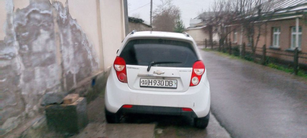 Chevrolet Spark srochno sotiladi holati yaxshi