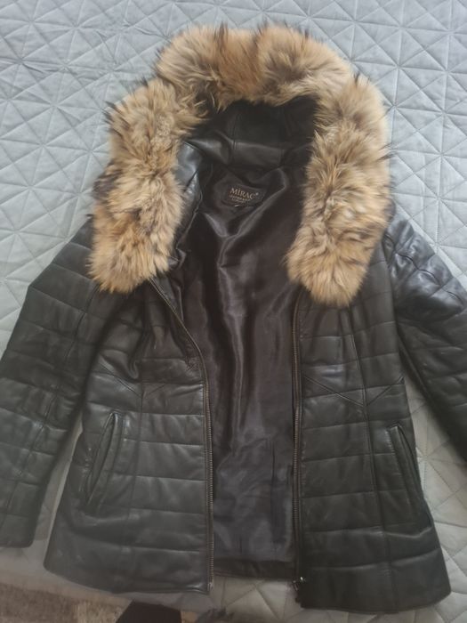 Дамско вталено яке