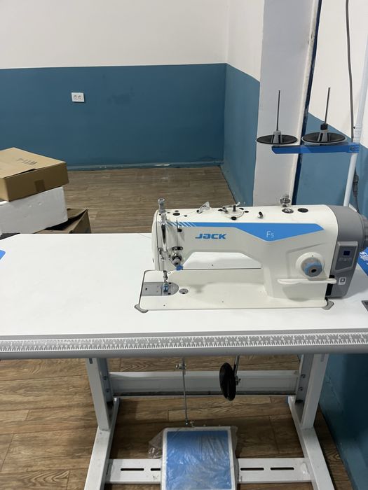 Tikuv mashinasi JACK F5