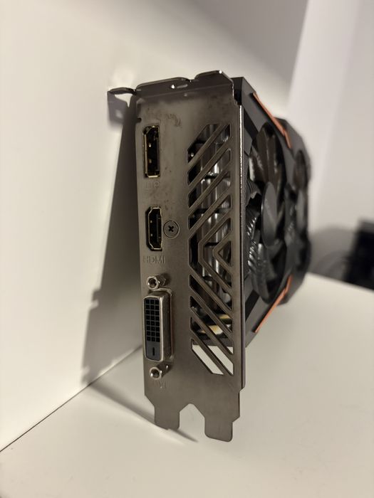 Gygabite GeForce gtx 1050 ti windforce oc 4gb