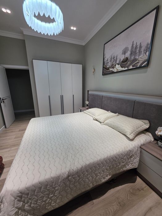 Квартира                       .