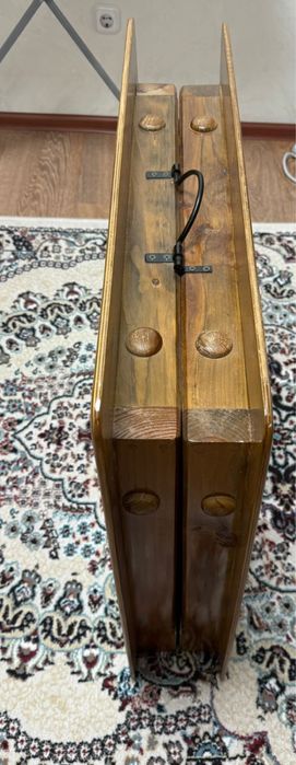 Продам стол для гостей квадрат