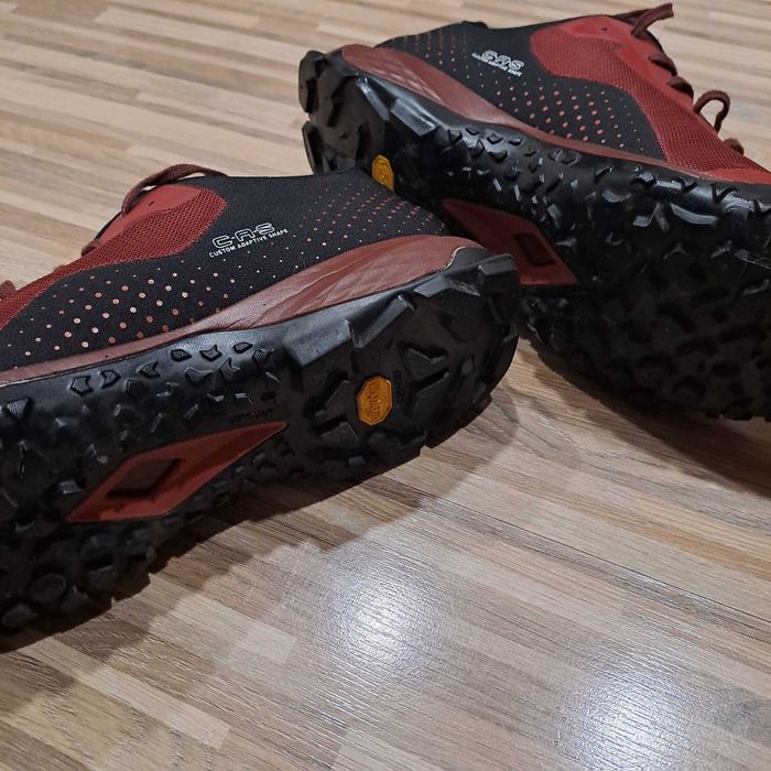 Обувки-маратонки