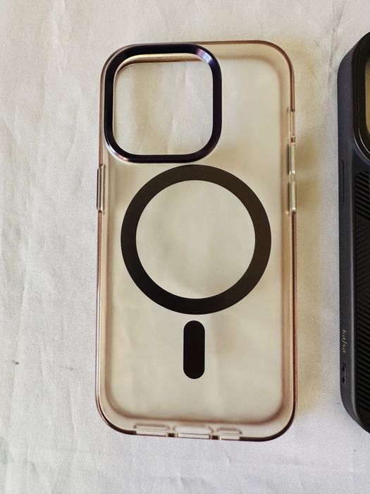 Чехлы на айфон 14 pro