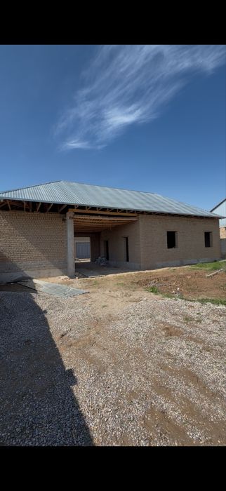Yangi hovli 10sutiq