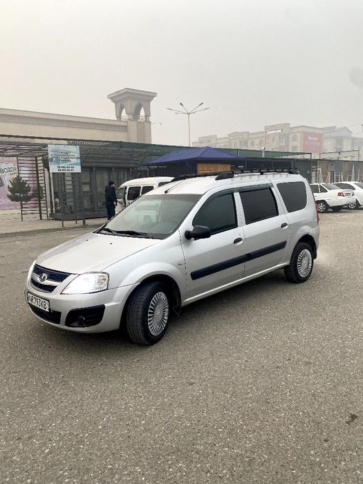 Lada largus 2015 yil