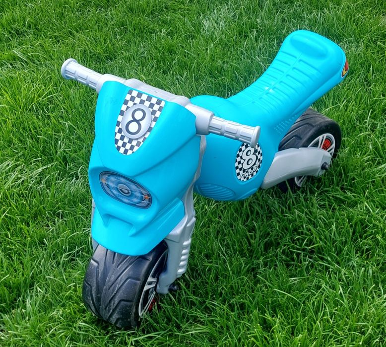 Motocicleta fara pedale pentru copii