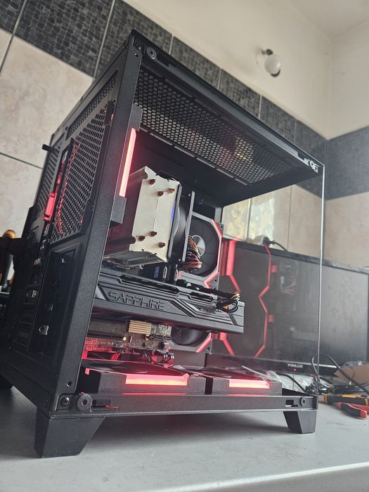 Unitate PC Gaming i7 6700 video 8GB RX 580 16GB RAM SSD