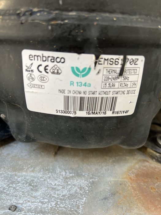 Артел витрина холодилник