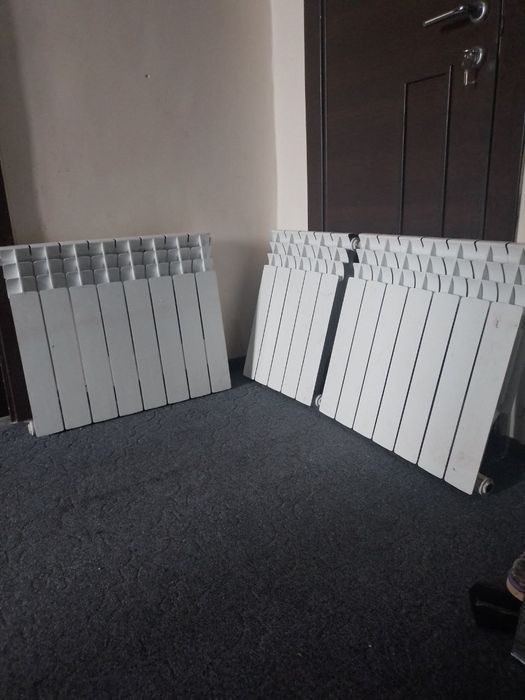 Батареи бир сезон ишлаган, холати ало  секцияси 60000 келишилади