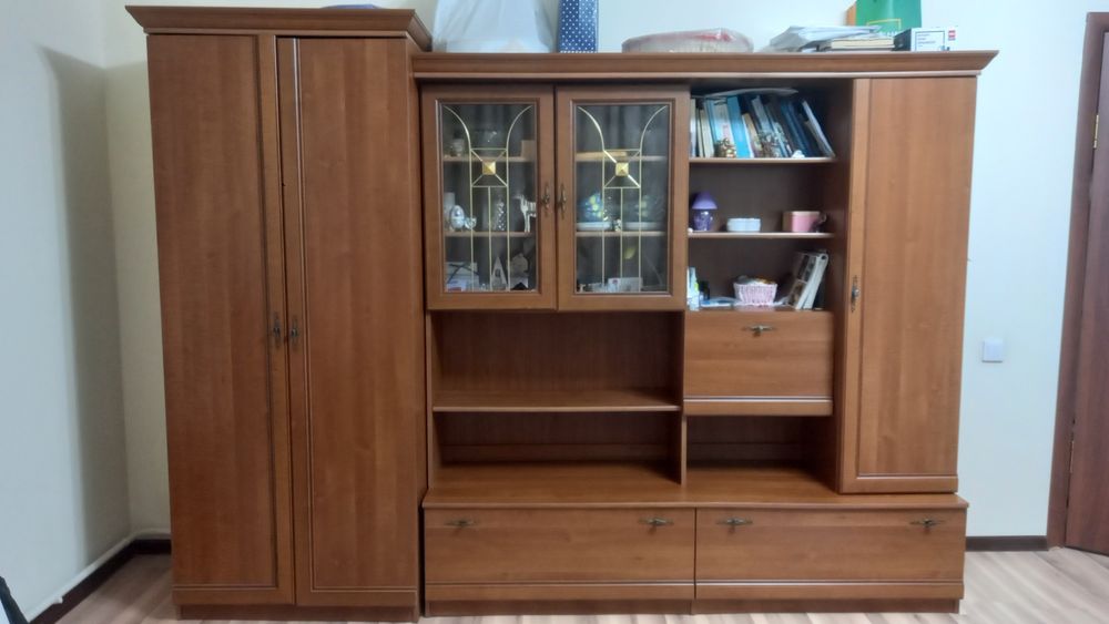 Продам стенку, горку.