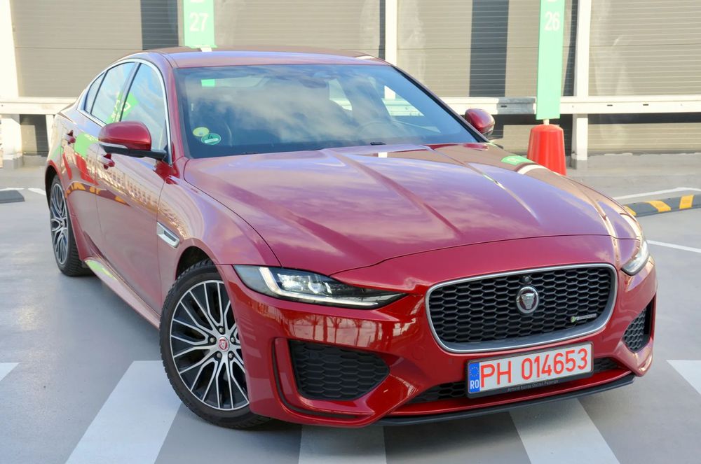 Jaguar XE R-Sport,Automata ,Camere 360grade,scaune incalzite,