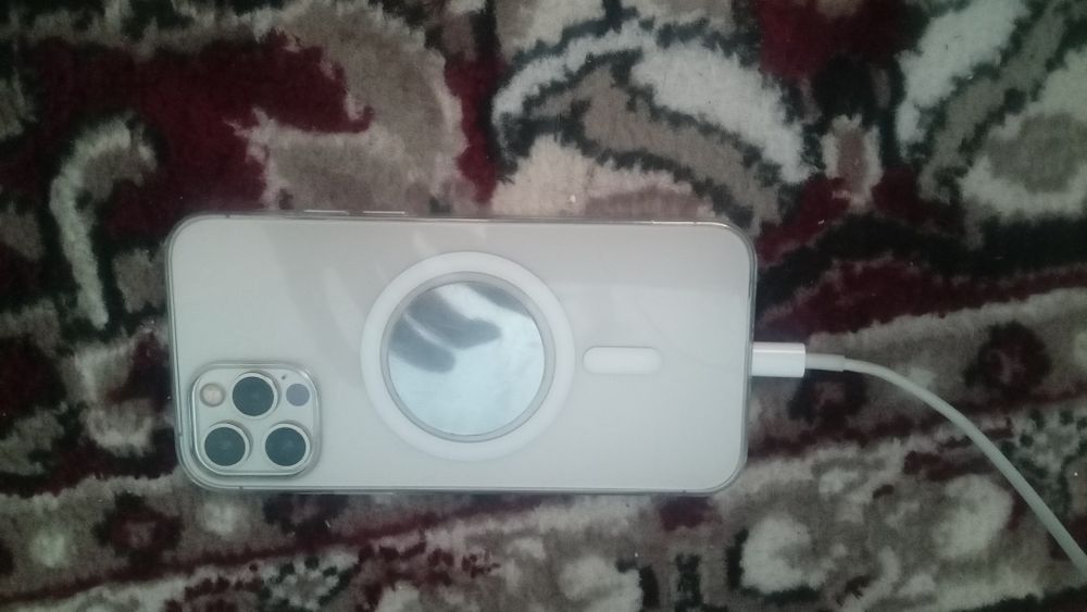 iPhone 12 pro jizzax