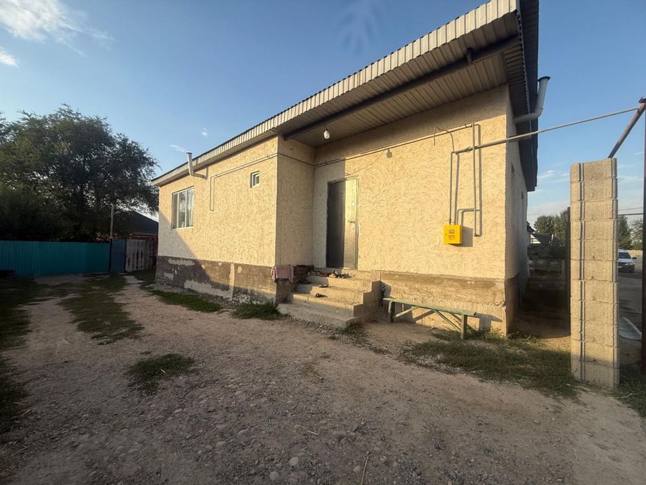 Продается дом п. Байтерек дачный массив Арман