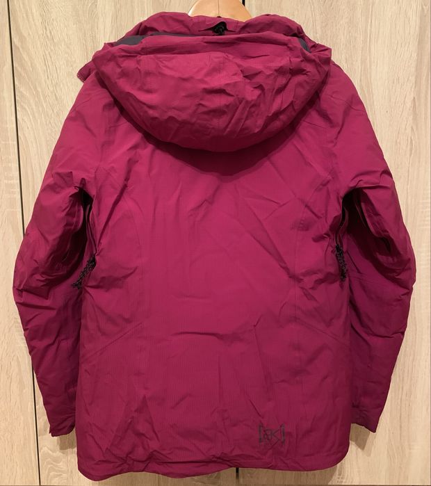 Пуховик женский Burton [AK], XS.