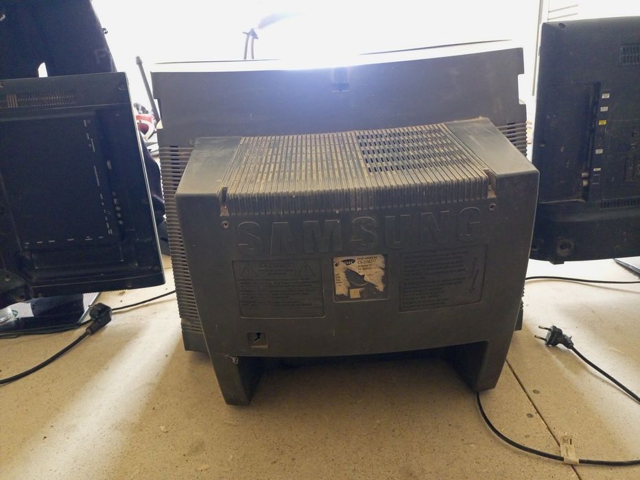 Televizor Samsung Supra