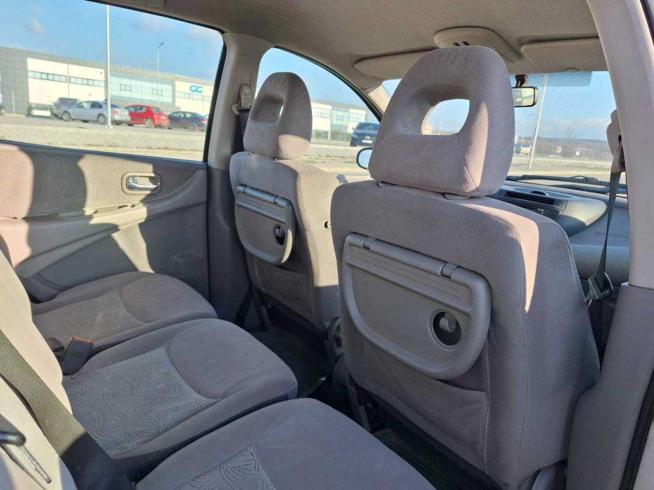 Nissan Almera Tino, 2003г.