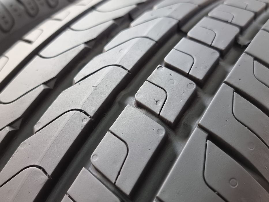 205/55/16 Pirelli 4Броя: 180€ 8.2мм като Нови