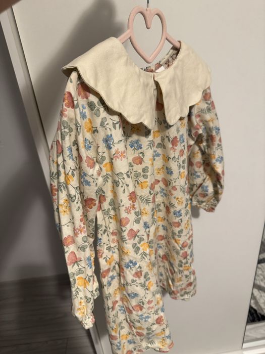 Rochita marimea 4-5 ani