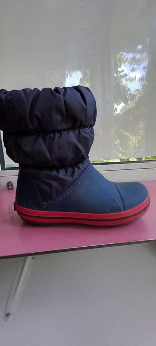 Продам обувь размер 17