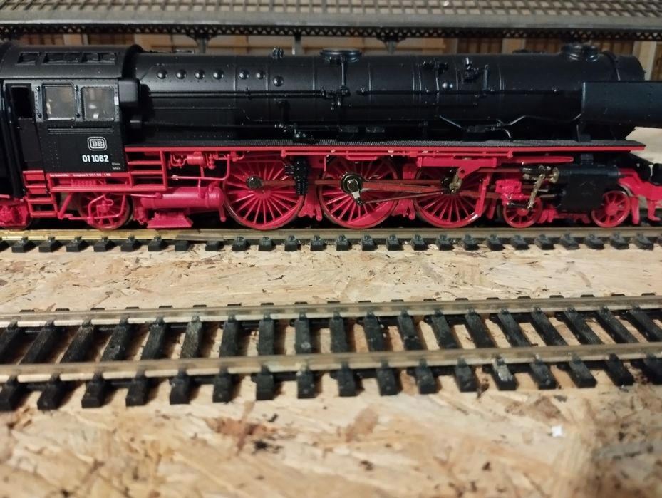 Парен локомотив Roco BR01 HO 1/87