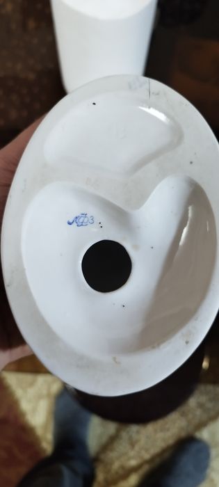 Фарфоровая статуэтка Бульдог