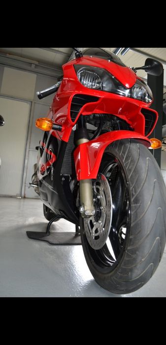 Honda CBR F4i  an 2006  23.000 km