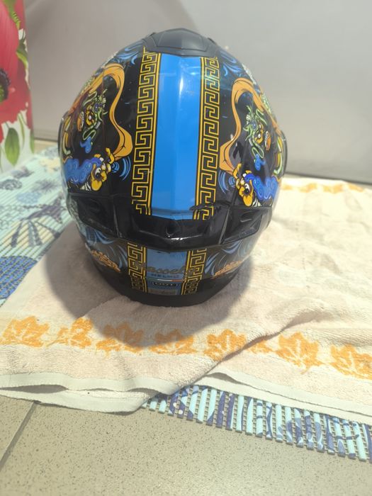 Продам мотошлем хорошее состояние