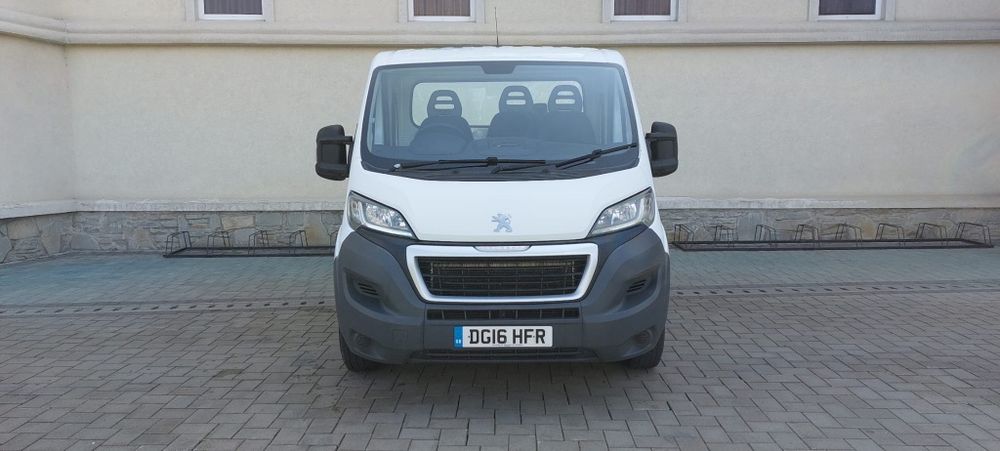 Peugeot Boxer din 2017 motor 2.2 HDI Volan pe dreapta Anglia