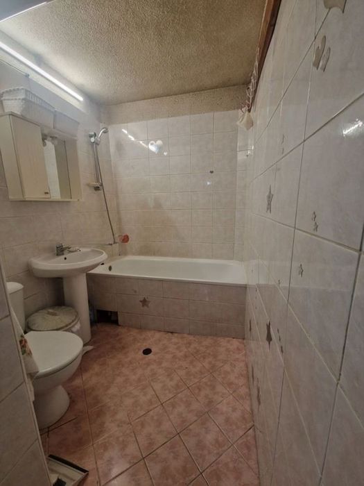 Дава се под наем Двустаен апартамент в София, Обеля 2 - 70 кв.м за 497.25 € - Снимка #4