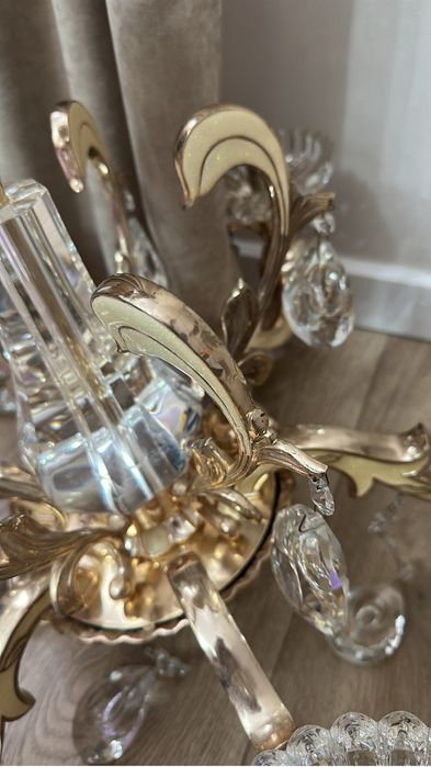 Продам  люстру в зал