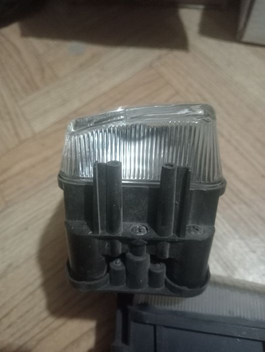 Продам противотуманные фары Ауди 80