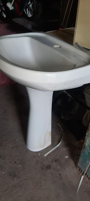 Продам раковину в хорошем сост.