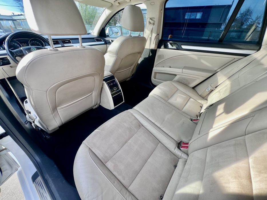 Vând Škoda Superb Combi 2.0 TDI 170 CP DSG, an 2011