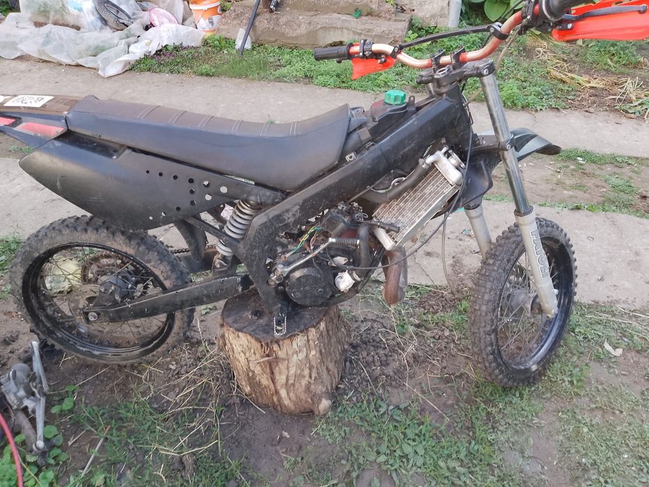 Vând sau schimb derbi senda