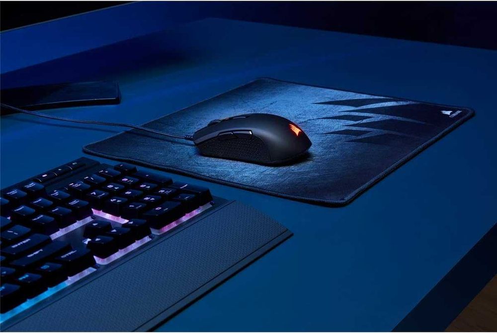 ; Игровая мышь Corsair M55 PRo