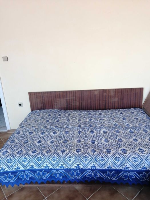 Автентична покривка за легло