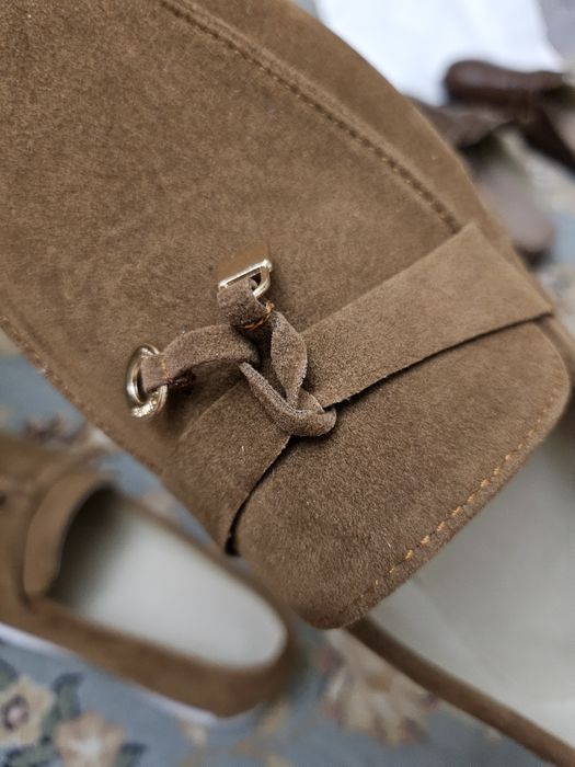 Продам обувь . Новые.