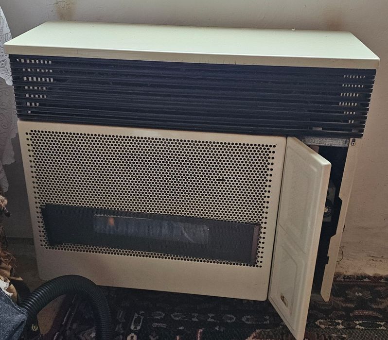 Convector pe gaz 400 lei