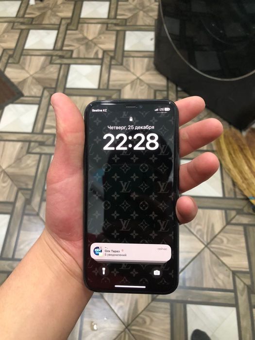 Айфон 11про 256/81 без ремонт